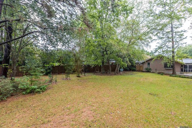 7601 Amesbury Cir, Baton Rouge, LA 70808