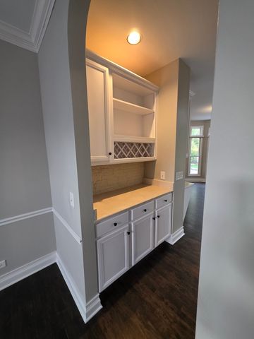 1N487 Seminole Lane, Winfield, IL 60190