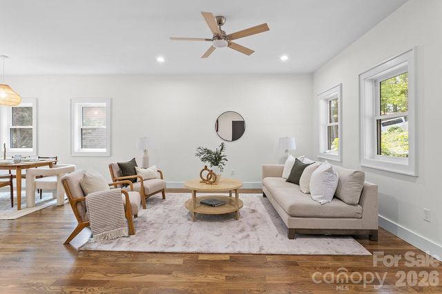121 Laurel Loop, Asheville, NC 28806