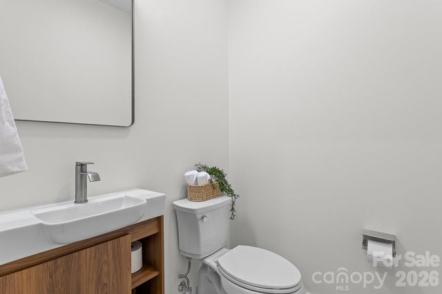 121 Laurel Loop, Asheville, NC 28806