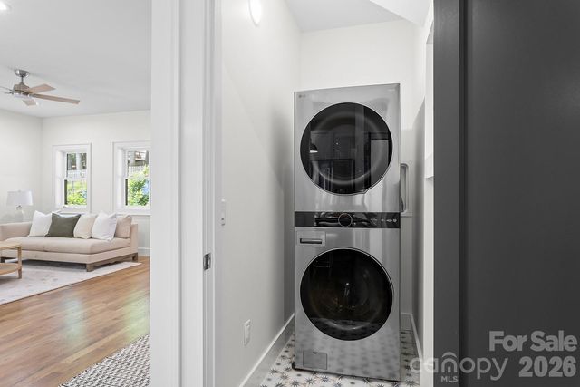 121 Laurel Loop, Asheville, NC 28806
