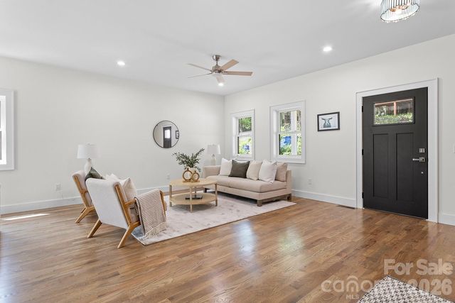 121 Laurel Loop, Asheville, NC 28806