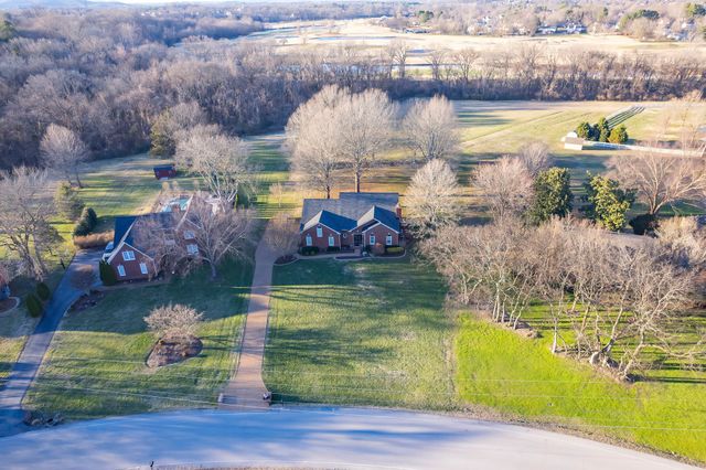 1379 Caroline Cir, Franklin, TN 37064