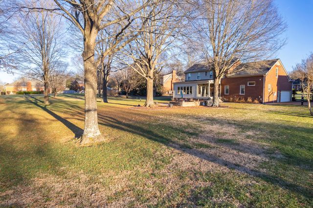 1379 Caroline Cir, Franklin, TN 37064