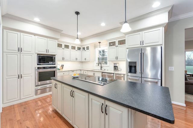 1379 Caroline Cir, Franklin, TN 37064