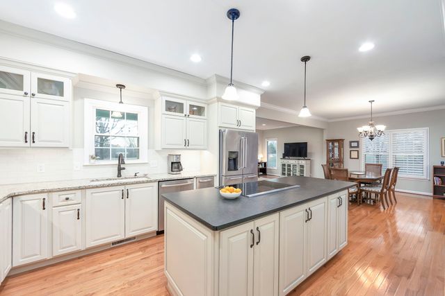 1379 Caroline Cir, Franklin, TN 37064