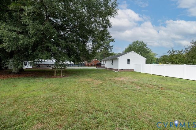 8428 Atlee Rd, Mechanicsville, VA 23116