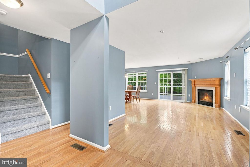 256 HAMPSHIRE DR, SELLERSVILLE, PA 18960 — photo 5