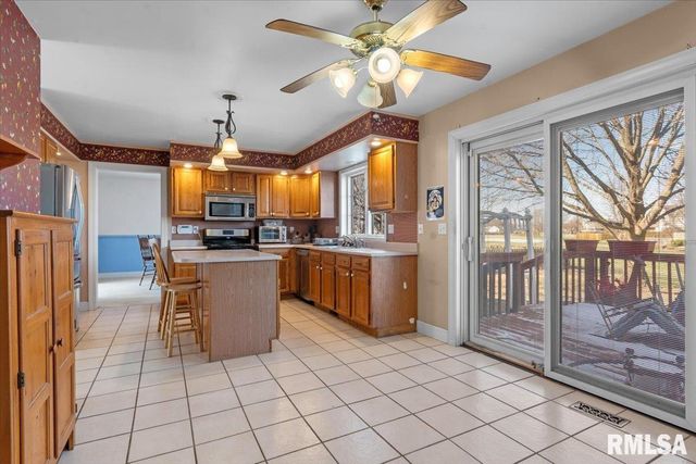 3813 Brandonshire Drive, Springfield, IL 62704