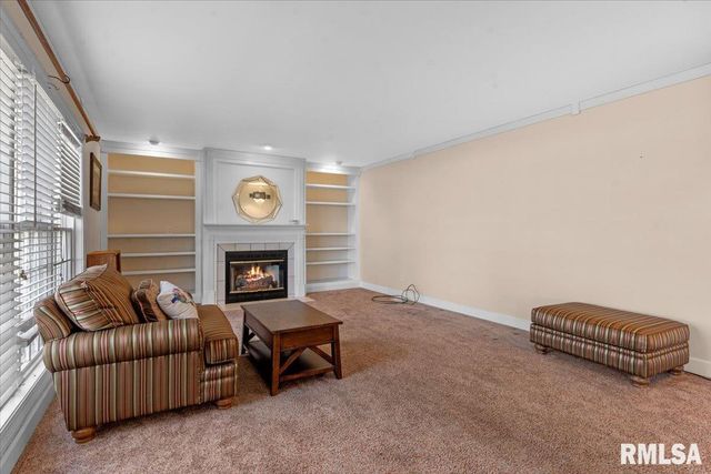 3813 Brandonshire Drive, Springfield, IL 62704