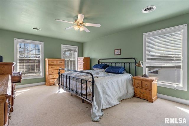 3813 Brandonshire Drive, Springfield, IL 62704