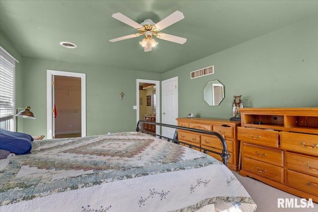 3813 Brandonshire Drive, Springfield, IL 62704