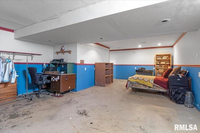 3813 Brandonshire Drive, Springfield, IL 62704