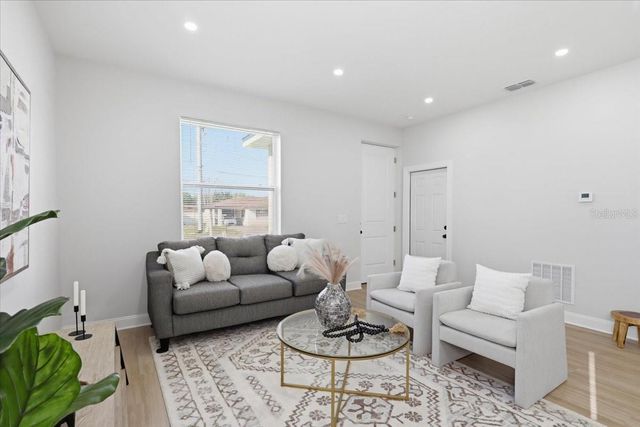 1305 E PARKER STREET, Lakeland, FL 33805