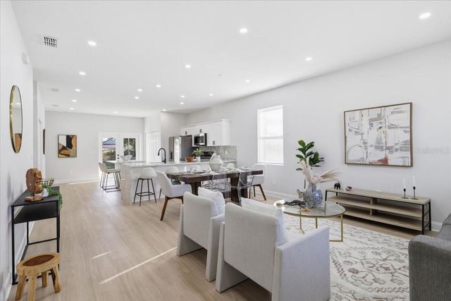 1305 E PARKER STREET, Lakeland, FL 33805