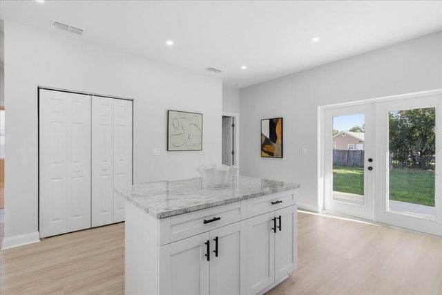 1305 E PARKER STREET, Lakeland, FL 33805