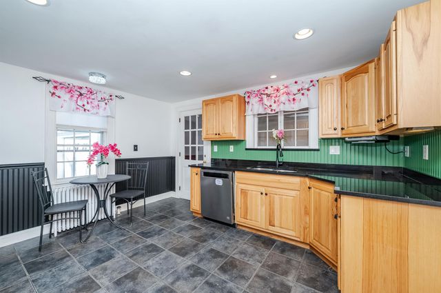 144 Rochester Hill Road, Rochester, NH 03867