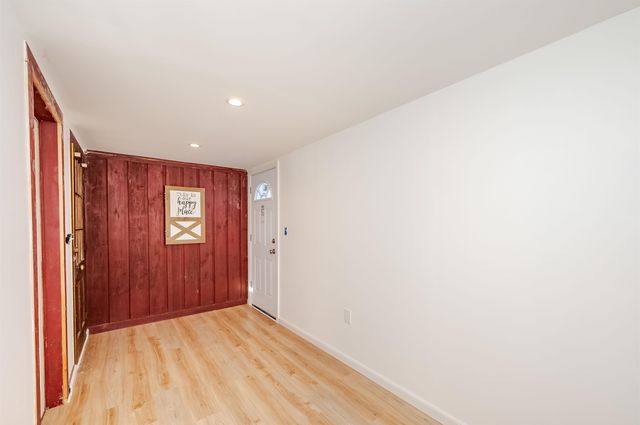 144 Rochester Hill Road, Rochester, NH 03867