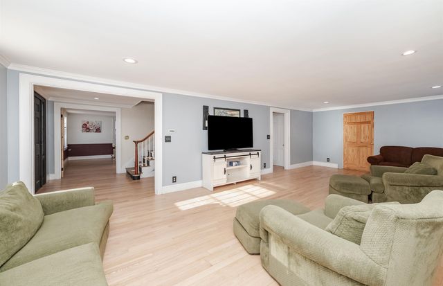 144 Rochester Hill Road, Rochester, NH 03867