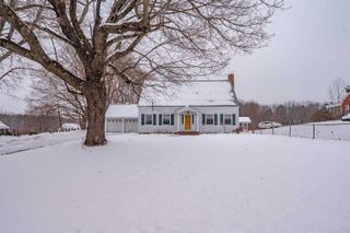 144 Rochester Hill Road, Rochester, NH 03867