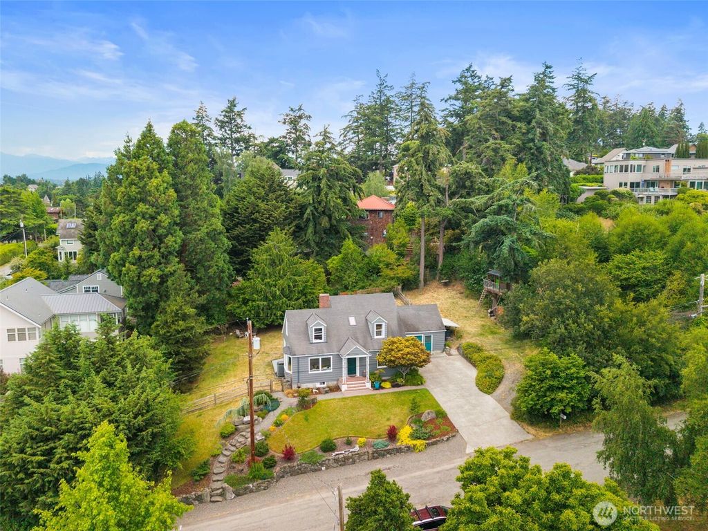 1231 Monroe Street, Port Townsend, WA 98368