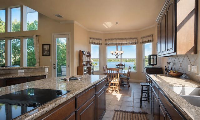 343 Venture BLVD S, Point Venture, TX 78645