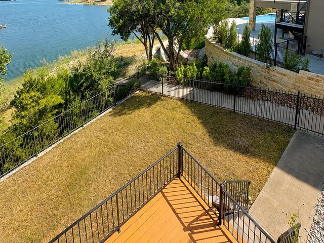 343 Venture BLVD S, Point Venture, TX 78645