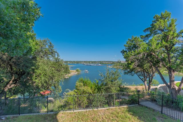 343 Venture BLVD S, Point Venture, TX 78645