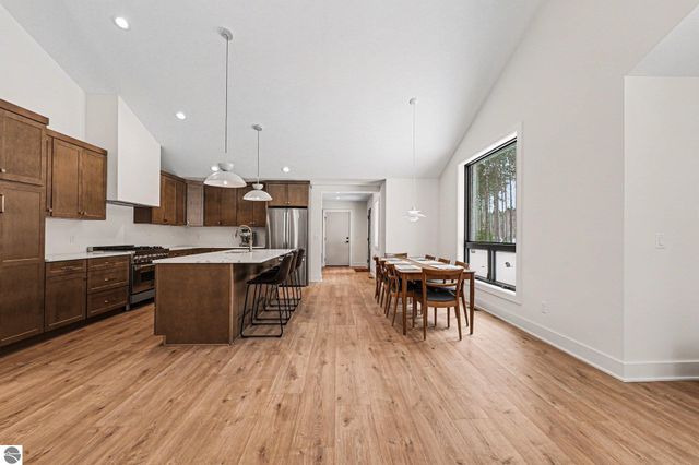 4107 Fireside Trail, Traverse City, MI 49685