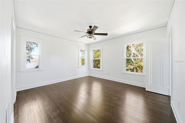 1689 LAKESHORE DRIVE, Eustis, FL 32726