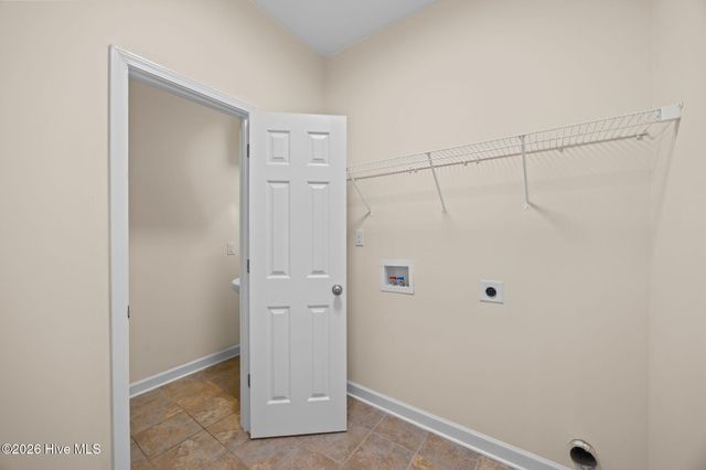 305 Inverness Drive, Hubert, NC 28539