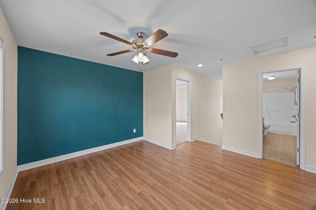 305 Inverness Drive, Hubert, NC 28539