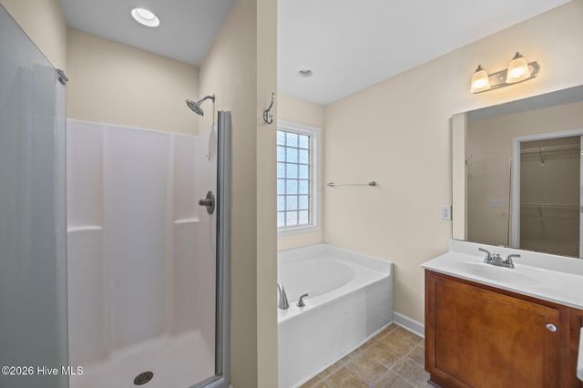 305 Inverness Drive, Hubert, NC 28539