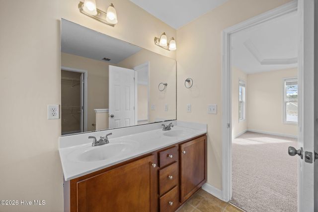 305 Inverness Drive, Hubert, NC 28539