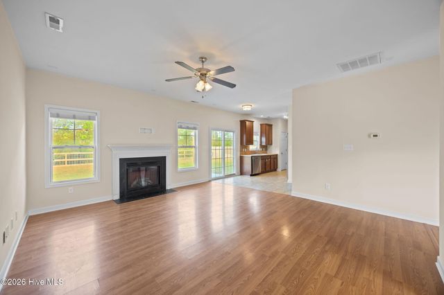 305 Inverness Drive, Hubert, NC 28539