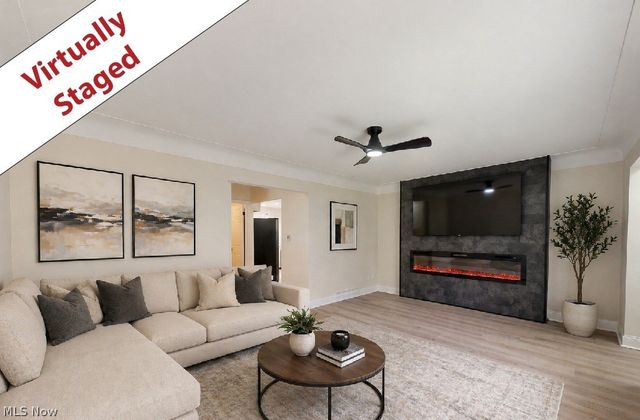 738 Edgewood Road, Richmond Heights, OH 44143