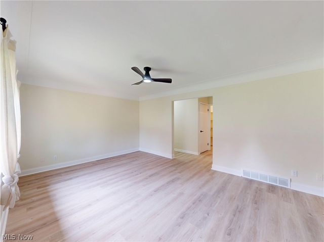 738 Edgewood Road, Richmond Heights, OH 44143