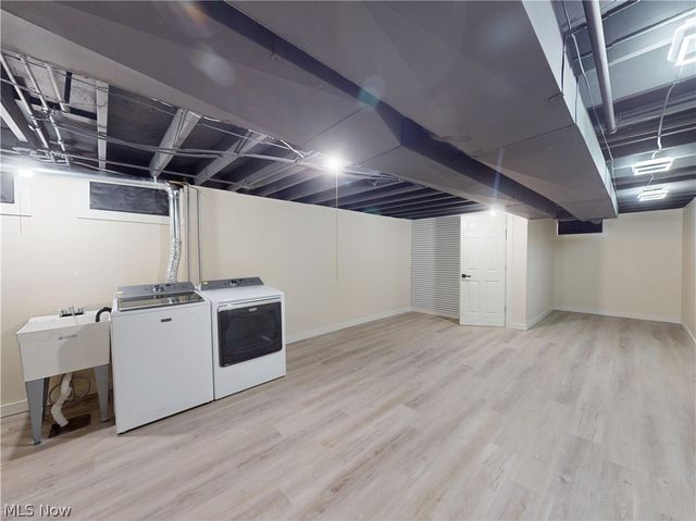 738 Edgewood Road, Richmond Heights, OH 44143