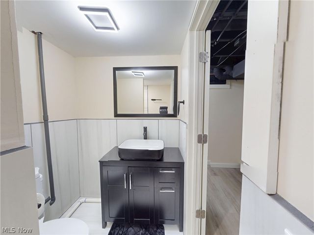 738 Edgewood Road, Richmond Heights, OH 44143