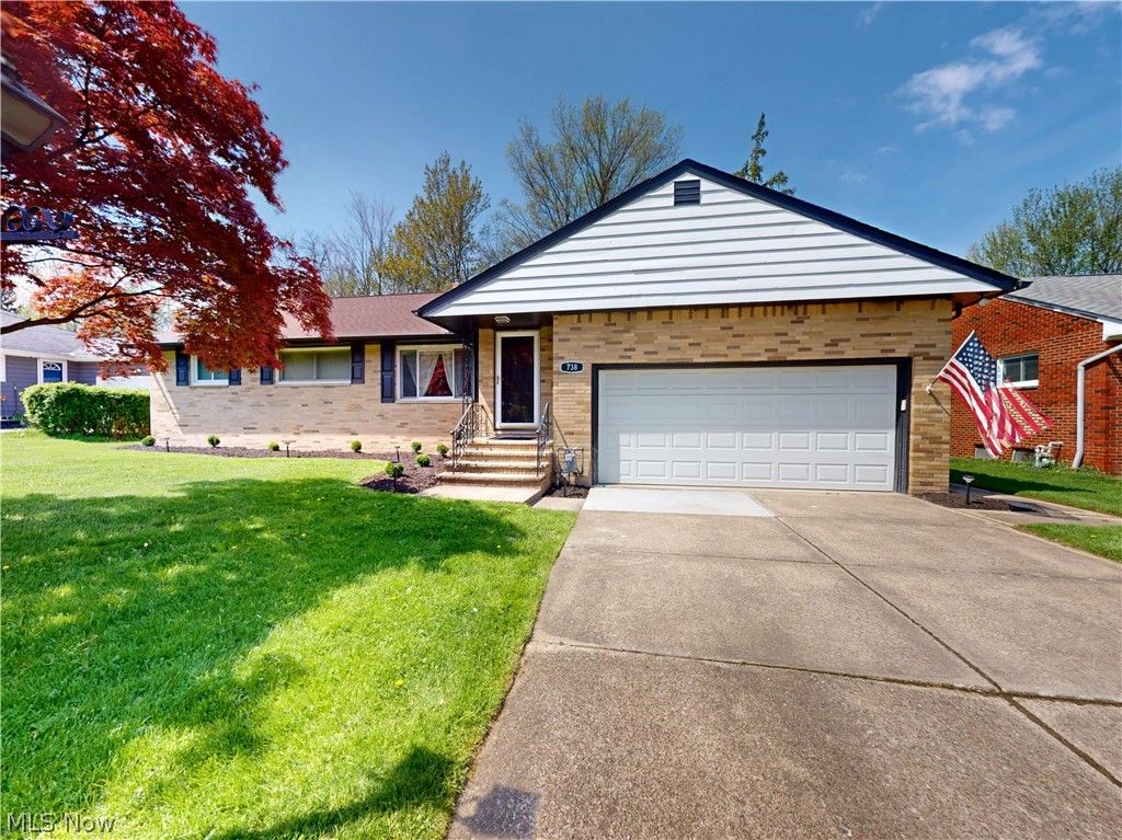 738 Edgewood Road, Richmond Heights, OH 44143