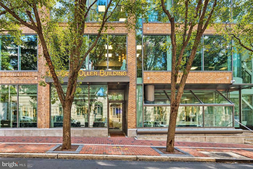 107 S 2ND ST #200, PHILADELPHIA, PA 19106 — exterior