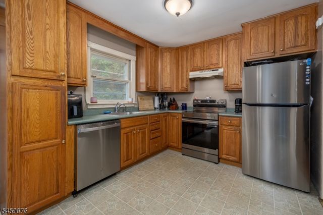 103 Alturas Rd, Vernon Twp., NJ 07422