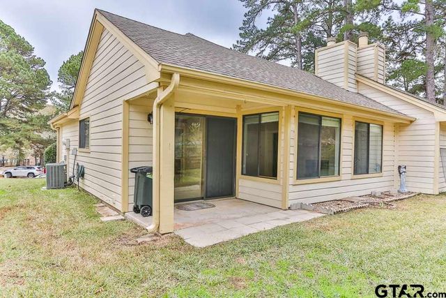 1767 Eaglewood Dr., Tyler, TX 75703
