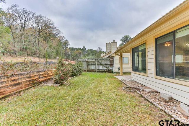 1767 Eaglewood Dr., Tyler, TX 75703
