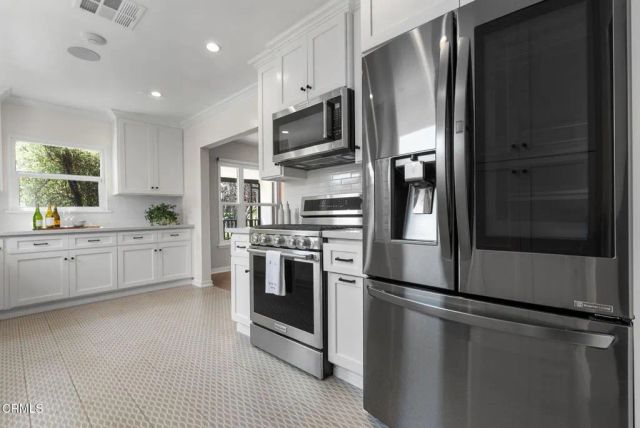 1102 Bella Vista Avenue, Pasadena, CA 91107