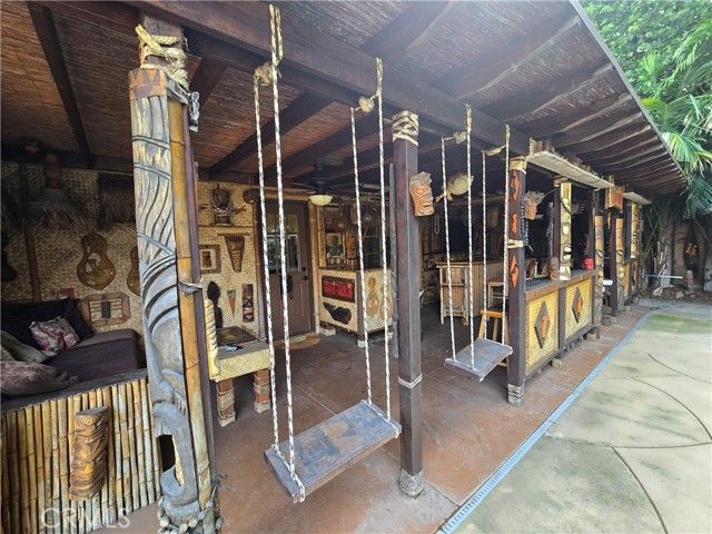 617 N Beachwood, Burbank, CA 91506