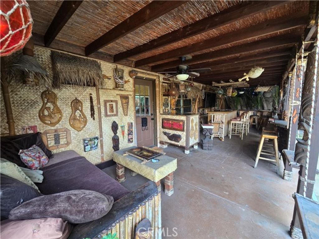 617 N Beachwood, Burbank, CA 91506