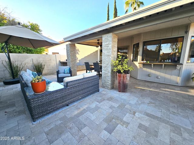 9763 E DREYFUS Avenue, Scottsdale, AZ 85260