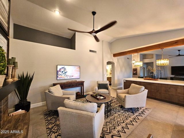 9763 E DREYFUS Avenue, Scottsdale, AZ 85260