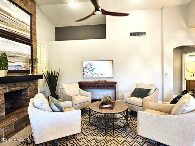 9763 E DREYFUS Avenue, Scottsdale, AZ 85260